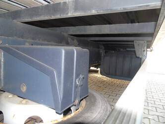 2018-iveco-eurocargo-120e190-1383238-43675936