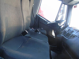 2018-iveco-eurocargo-120e190-1383238-43675939