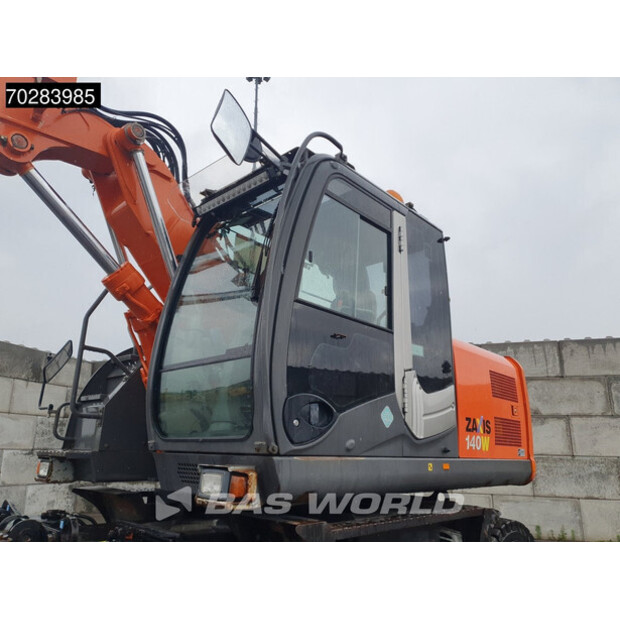 2010 Hitachi ZX140W-3-43675960