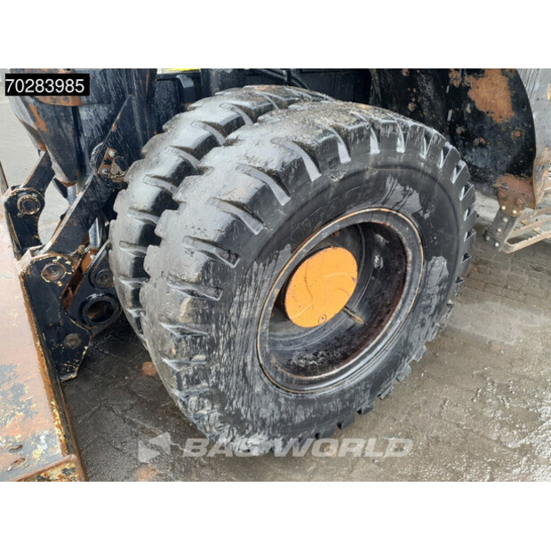 2010 Hitachi ZX140W-3-43675970