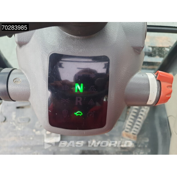 2010 Hitachi ZX140W-3-43675998