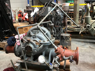 صورة ل مضخات FORD 2802 E V8 POMPSET 550M3/H USED