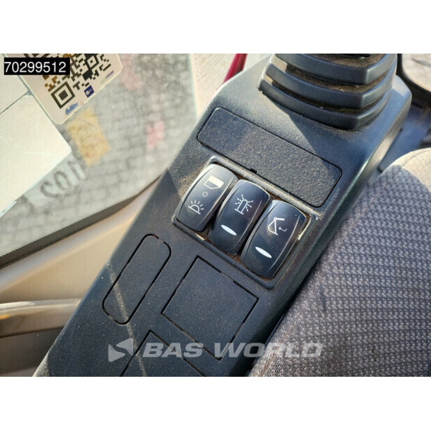 2018 فولفو EC220EL-43676424