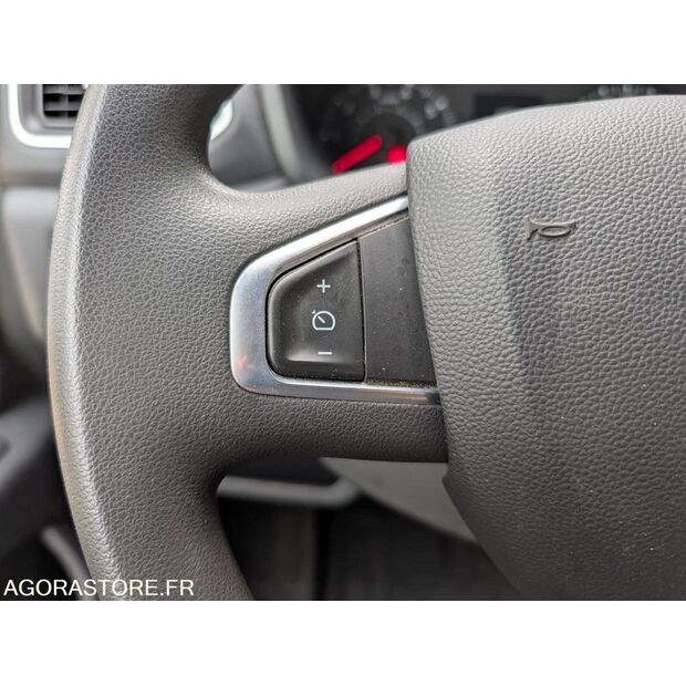 2023 رينو Master-43690096