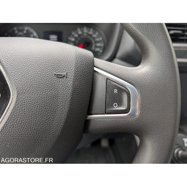 2023 رينو Master-43690097