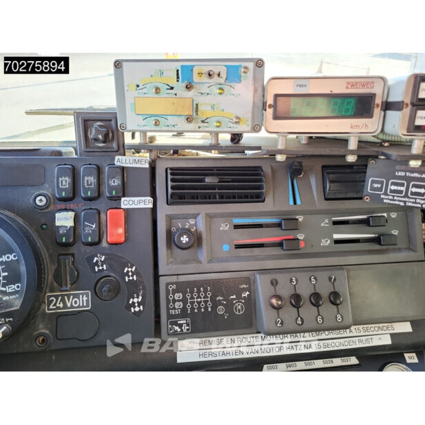 2000 مرسيدس بنز UNIMOG 1650-43690207