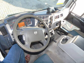 2016-volvo-fl-14-210-43690357