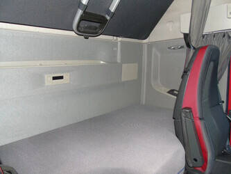 2017-volvo-fh-460-1383313-43690572