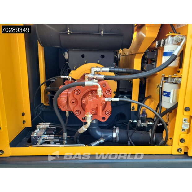 2025 هيونداي R210-43690611