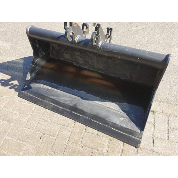 2019 Saes OTHERS-43690699