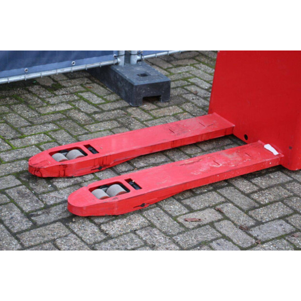 2019 مانيتو EP20 AC-43690782