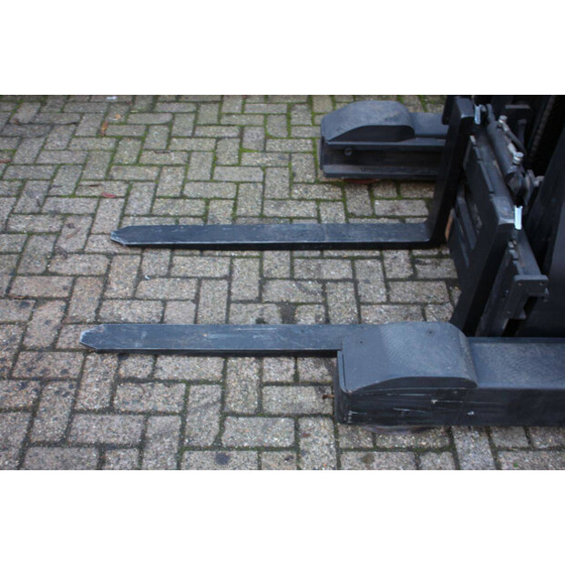 2014 BT RRE140-43690804