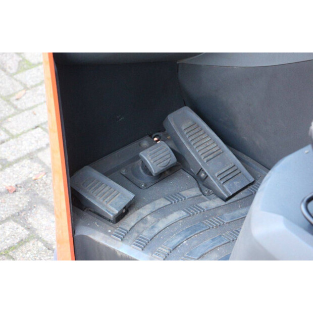 2014 BT RRE140-43690810