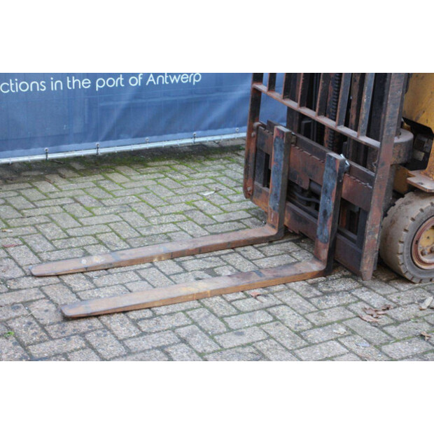 1994 كاتربيلر F35-43690831