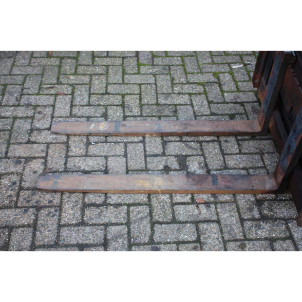 1994 كاتربيلر F35-43690833