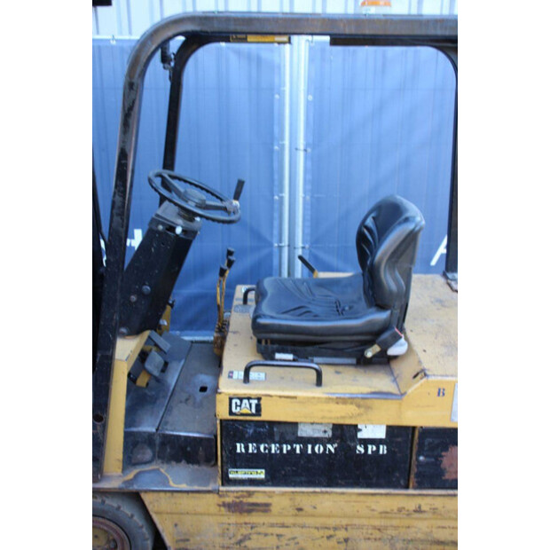 1994 كاتربيلر F35-43690844