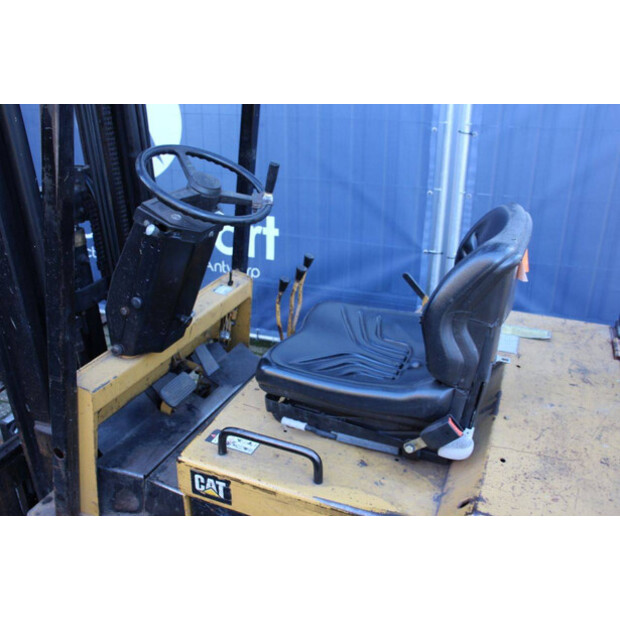 1994 كاتربيلر F35-43690845