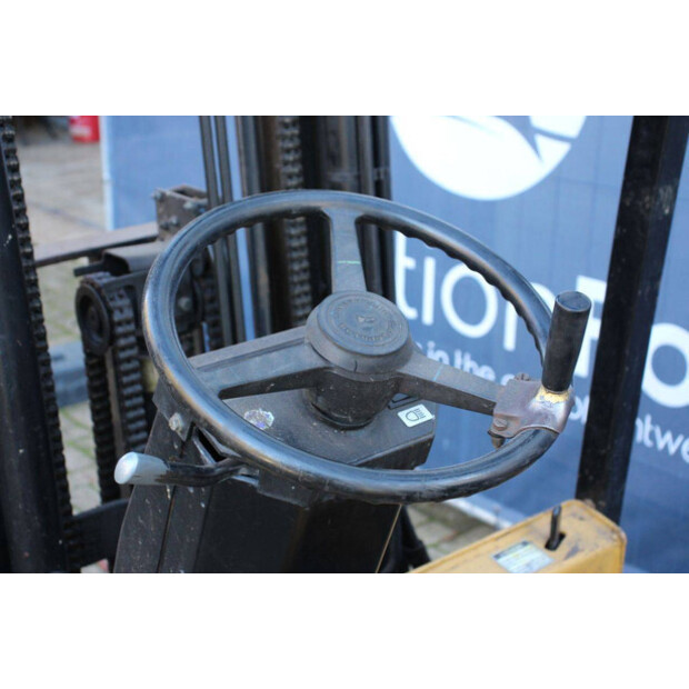 1994 كاتربيلر F35-43690847