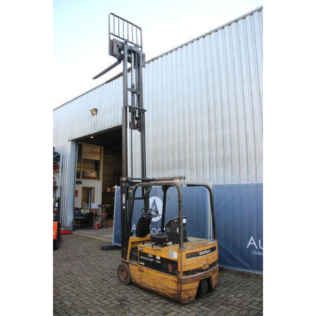 1994 كاتربيلر F35-43690852