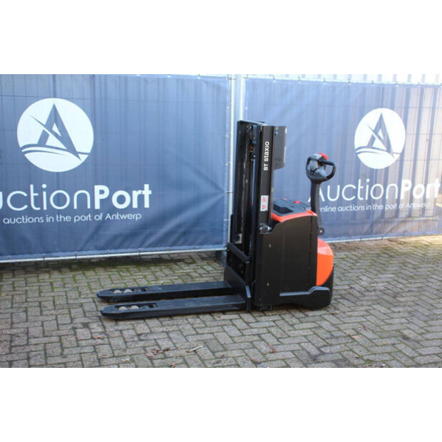 2018 Toyota SWE200D-43690854