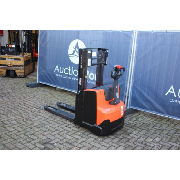 2018 Toyota SWE200D-43690856