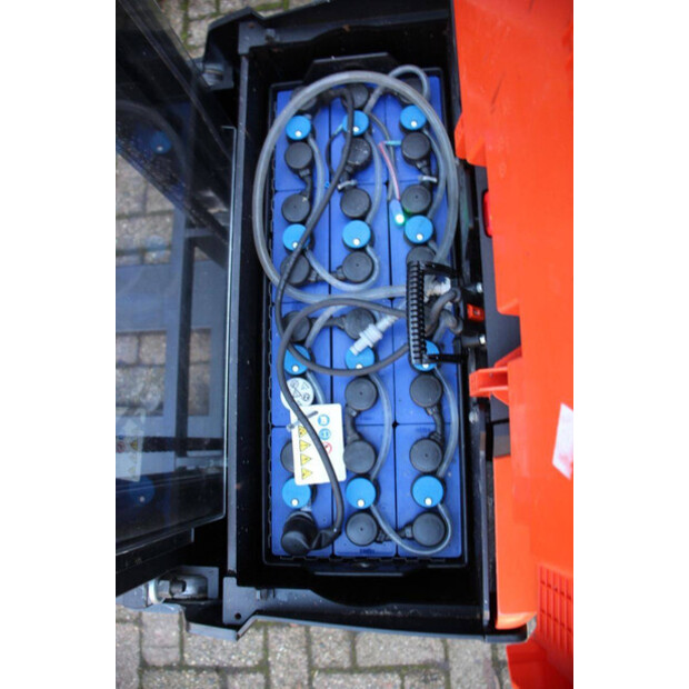 2018 Toyota SWE200D-43690865