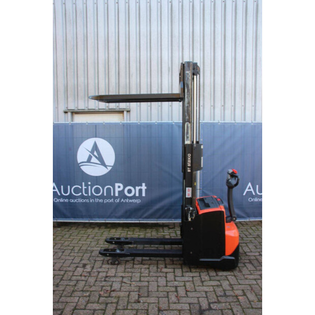 2018 Toyota SWE200D-43690872