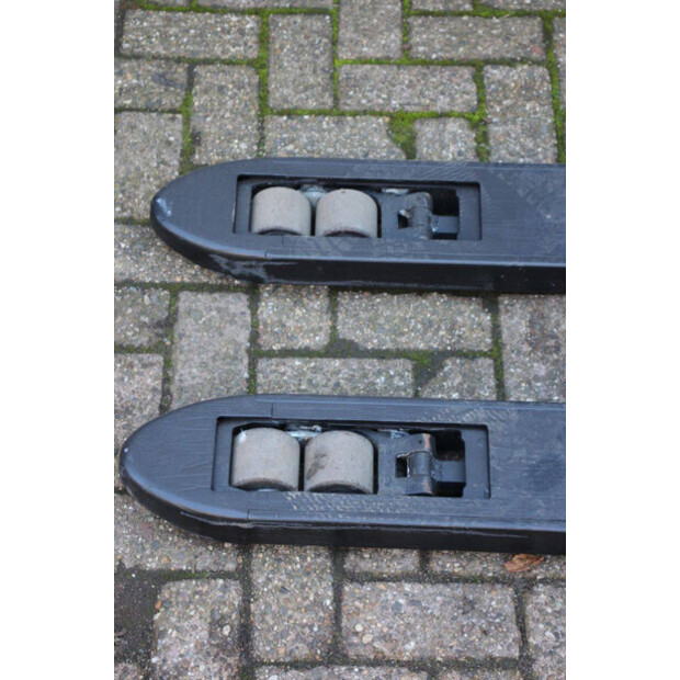 2018 Toyota SWE200D-43690912