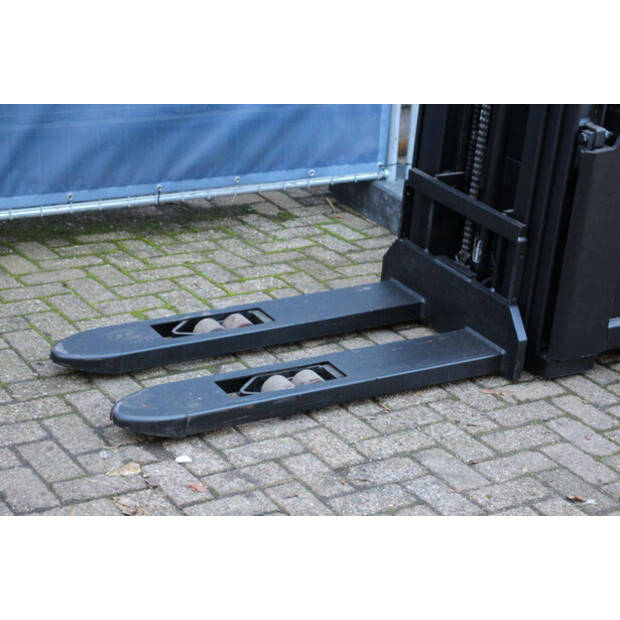 2021 تويوتا SWE120-43690935