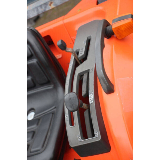 KUBOTA GT-3-43691279