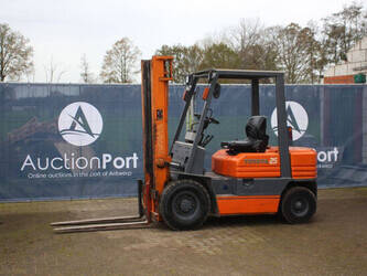 صورة ل رافعات شوكية 1990 تويوتا 5FG25