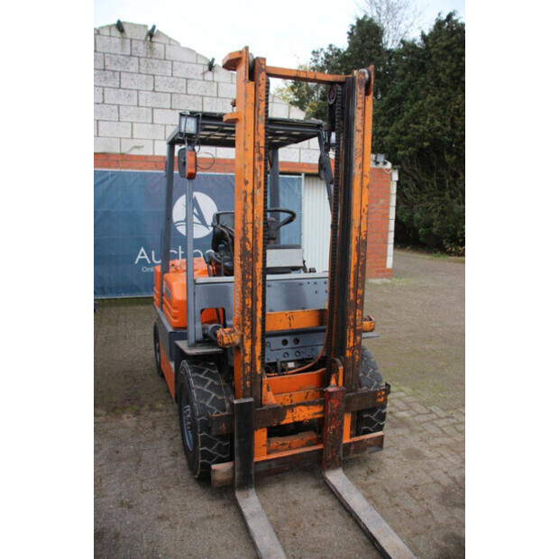 1990 Toyota 5FG25-43691301