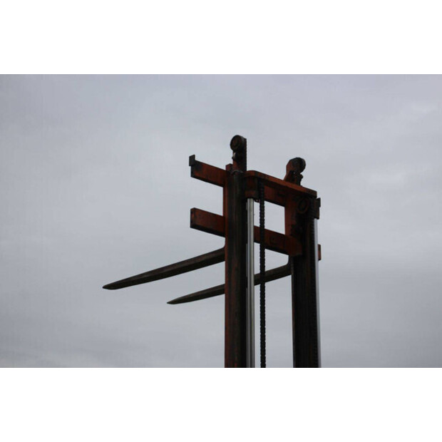 1990 Toyota 5FG25-43691335