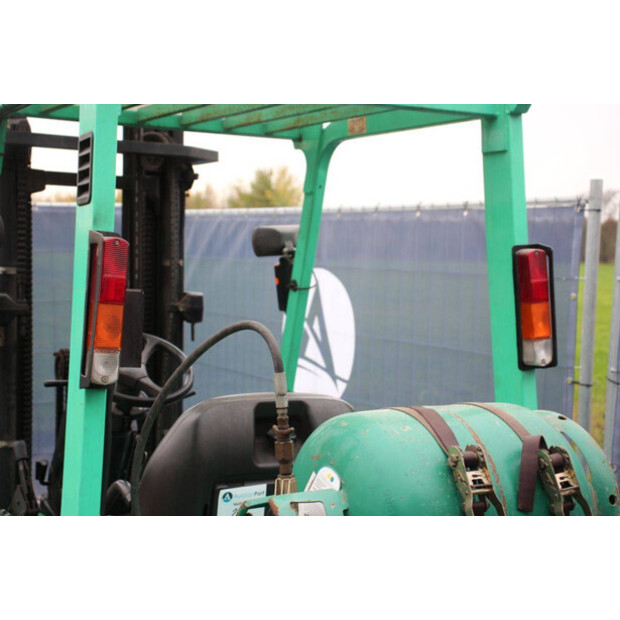 2000 ميتسوبيشي 25-43691372