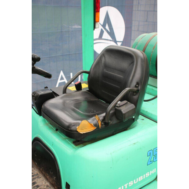 2000 ميتسوبيشي 25-43691382