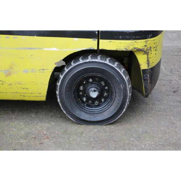 1990 ميتسوبيشي FD15-43691450