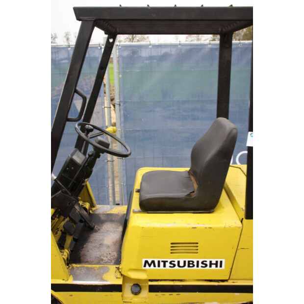 1990 ميتسوبيشي FD15-43691455