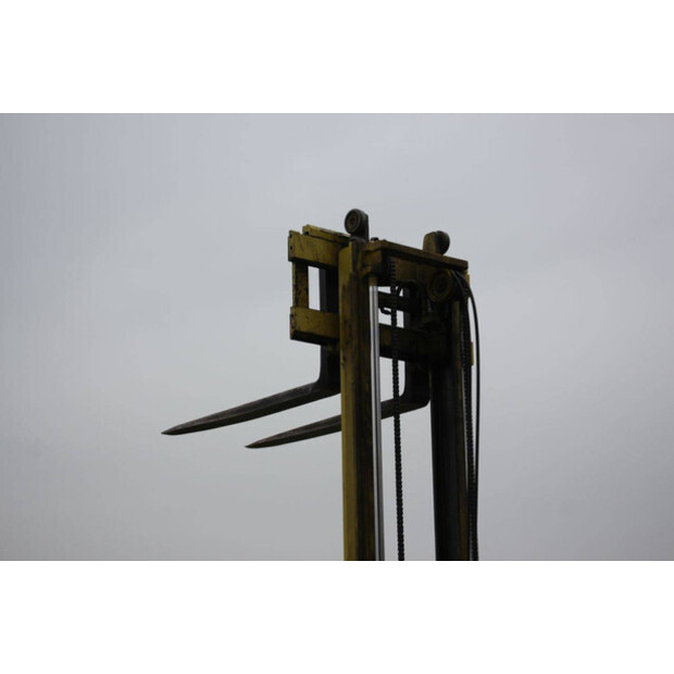 1990 ميتسوبيشي FD15-43691465