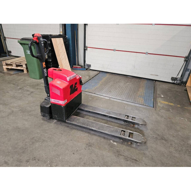 2018 ليندي MT15-43691618