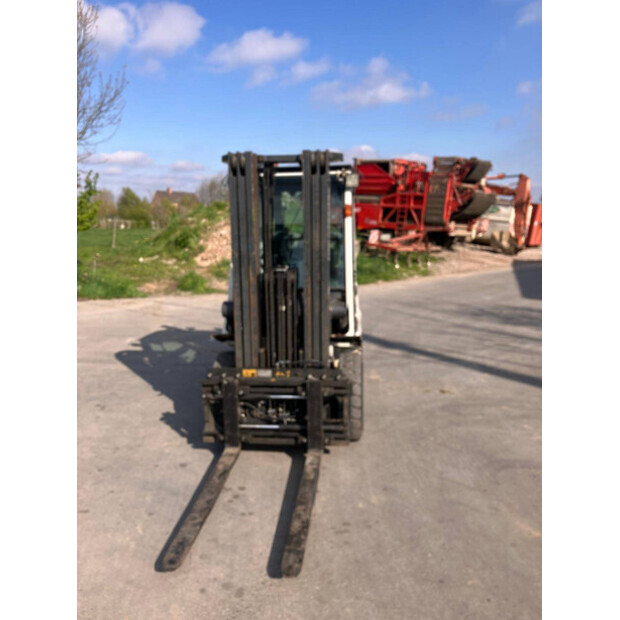 2017 UNICARRIERS Y1D2A25Q-43691630