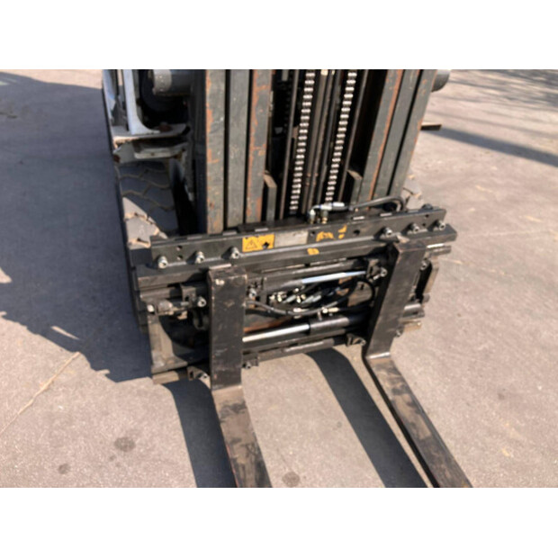 2017 UNICARRIERS Y1D2A25Q-43691640