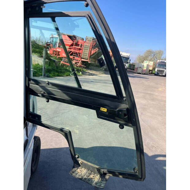 2017 UNICARRIERS Y1D2A25Q-43691676