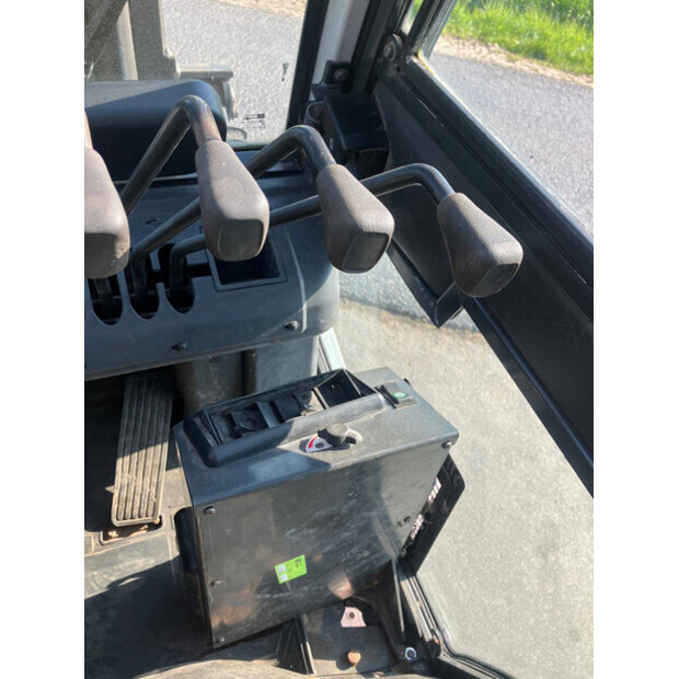 2017 UNICARRIERS Y1D2A25Q-43691680