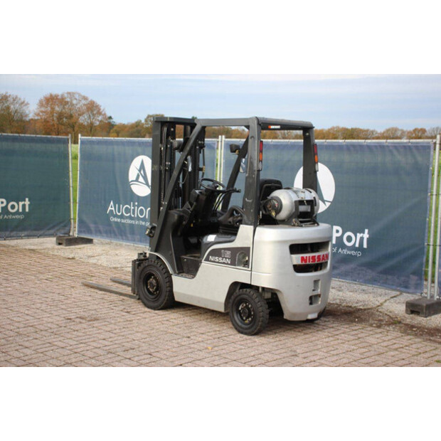 2011 NISSAN P1P1A15D-43691880