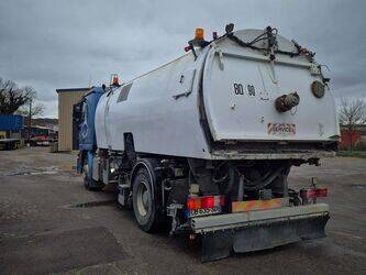 2012-mercedes-benz-1844-1383379-43704376