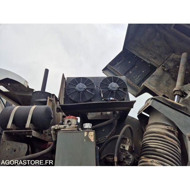 2012 Mercedes-Benz 1844-43704385