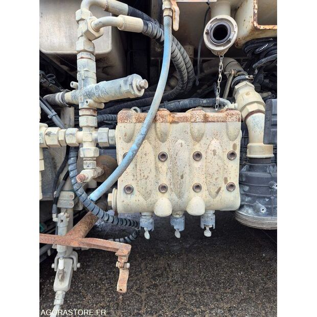 2012 Mercedes-Benz 1844-43704390