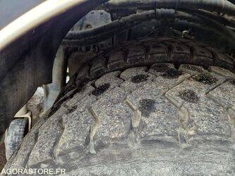 2012-mercedes-benz-1844-1383379-43704392