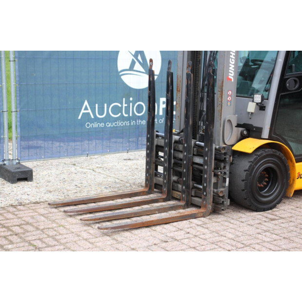 Jungheinrich TFG 435s-43705171