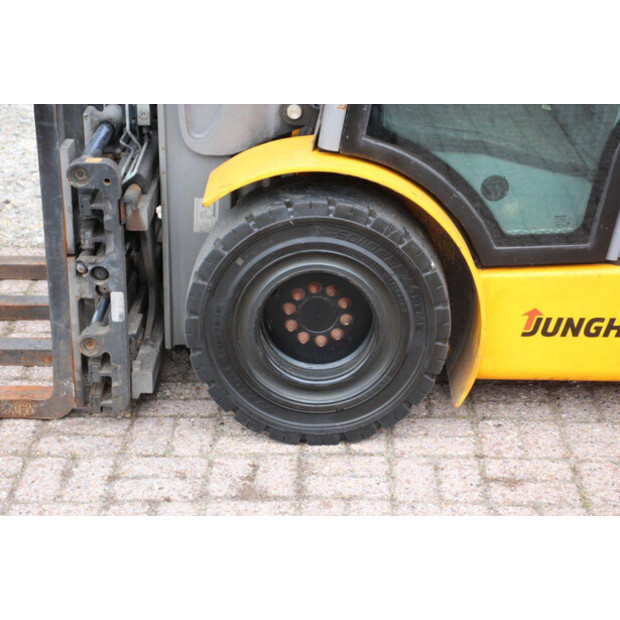 Jungheinrich TFG 435s-43705176